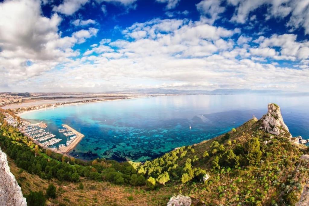Da Mari Casa Vacanza Cagliari Dış mekan fotoğraf